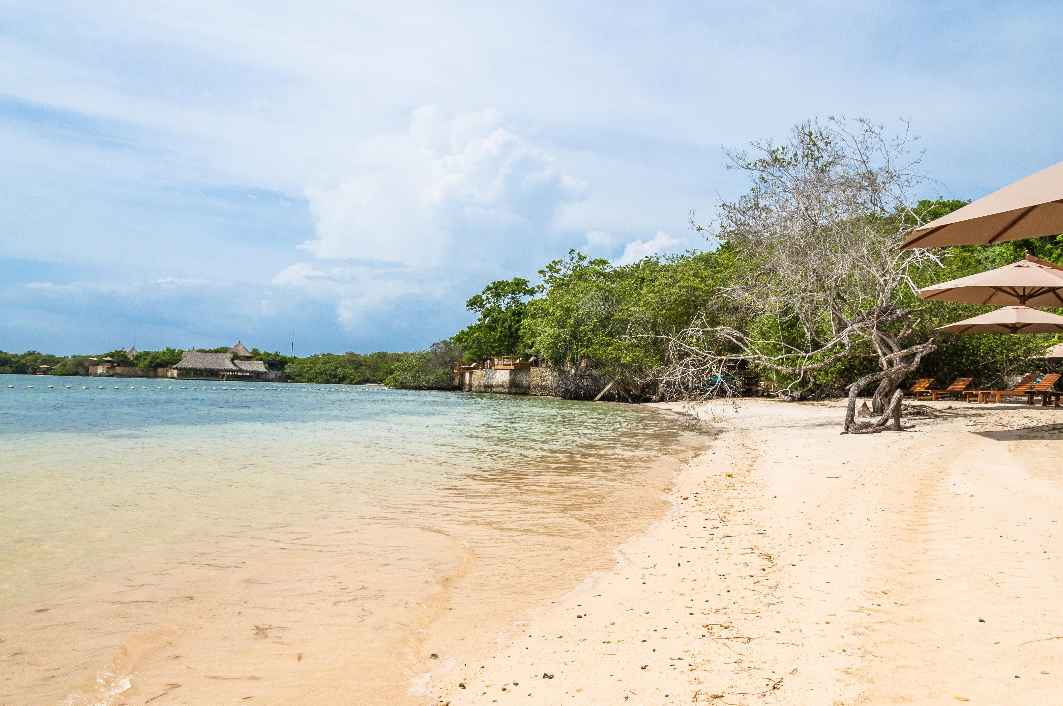 Islas 4* Baru